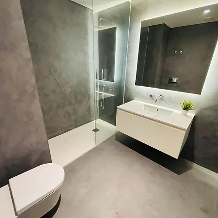 The Luciano House - Confortable & Lejlighed