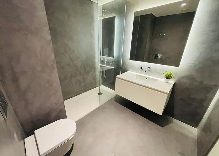 The Luciano House - Confortable & Lejlighed