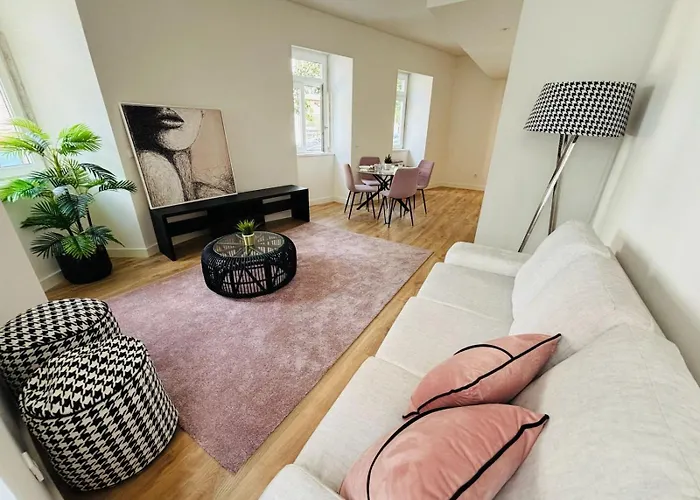 Апартаменты The Luciano House - Confortable &